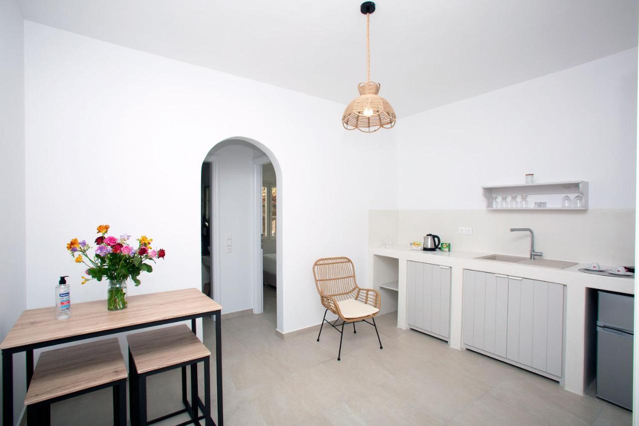 Elia Privileged Suites Andros Ανδροσ Екстериор снимка