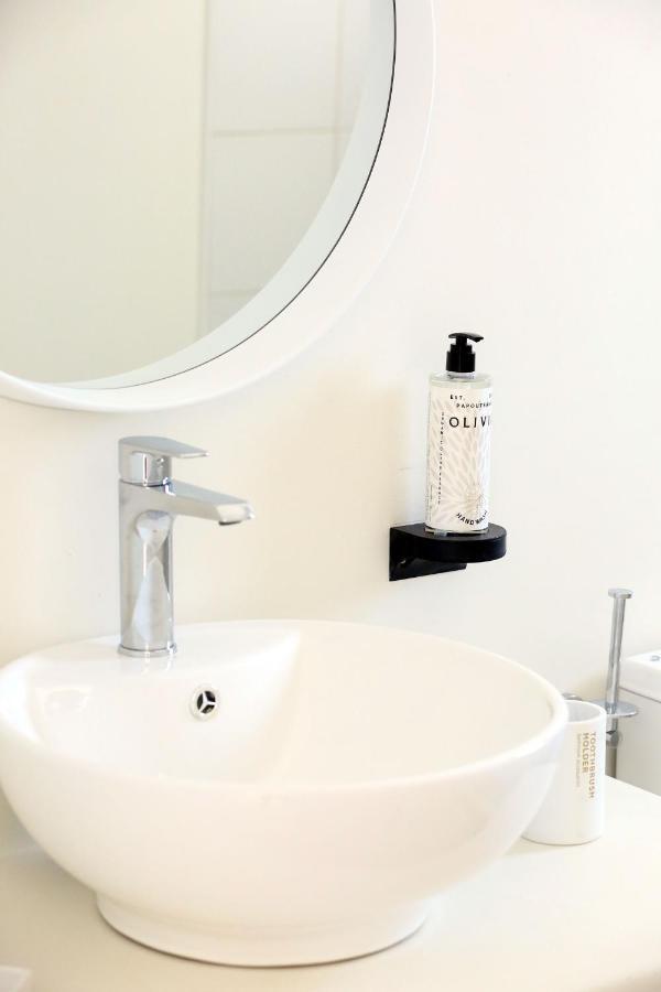 Elia Privileged Suites Andros Ανδροσ Екстериор снимка