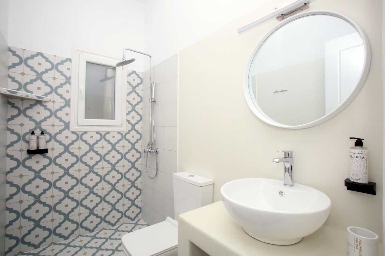 Elia Privileged Suites Andros Ανδροσ Екстериор снимка