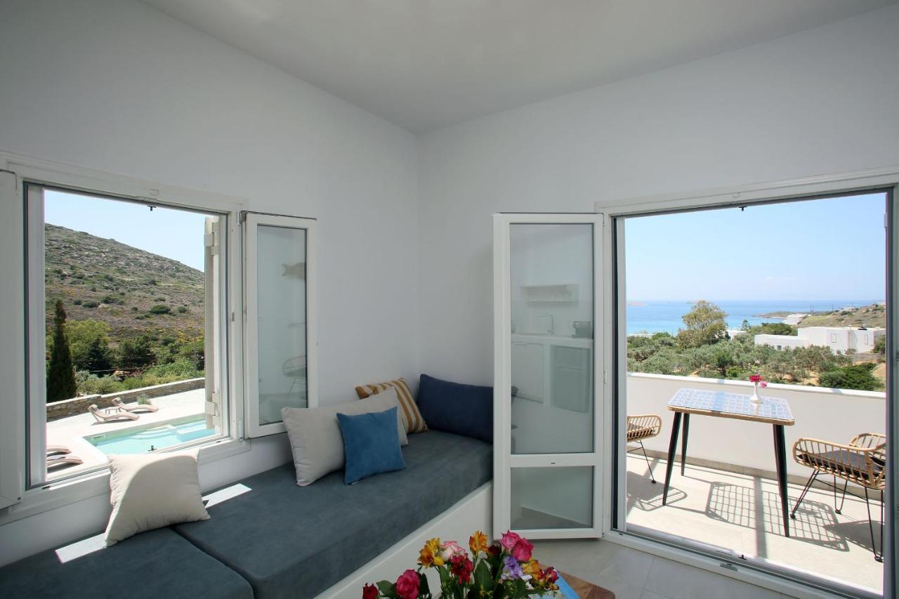 Elia Privileged Suites Andros Ανδροσ Екстериор снимка
