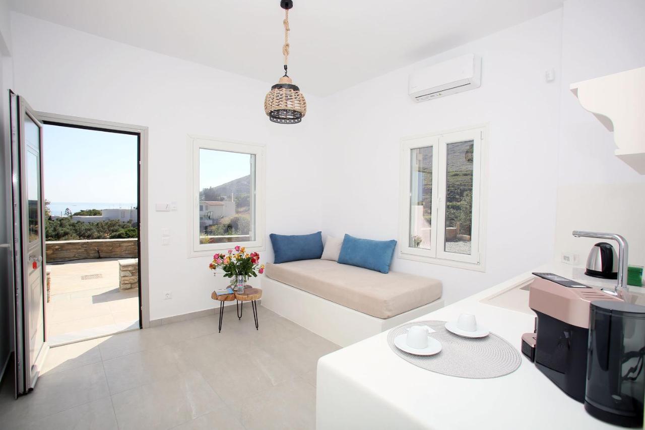 Elia Privileged Suites Andros Ανδροσ Екстериор снимка